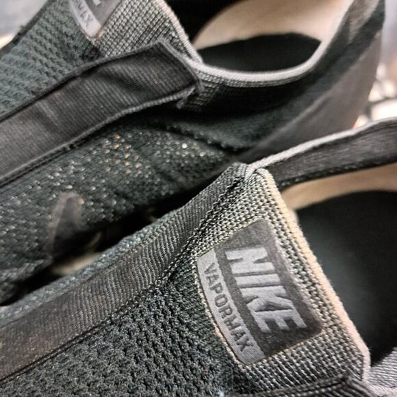 %Size 13 Nike Air VaporMax SE AQ0581-001 Laceless Triple Black Men A 27 main image 5